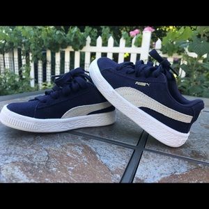 Toddler boys size 8 brand new Puma shoes